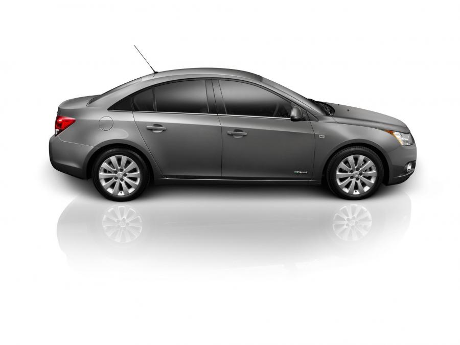  Holden Cruze CDX Series II 2011 года  (фото 4 из 18)